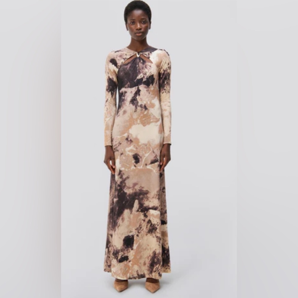 Simkai dress